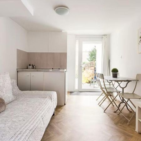 Escapade Pres De Lille - Appartement Charmant Avec Terrasse Et Parking Privee 蒙桑巴勒尔 外观 照片