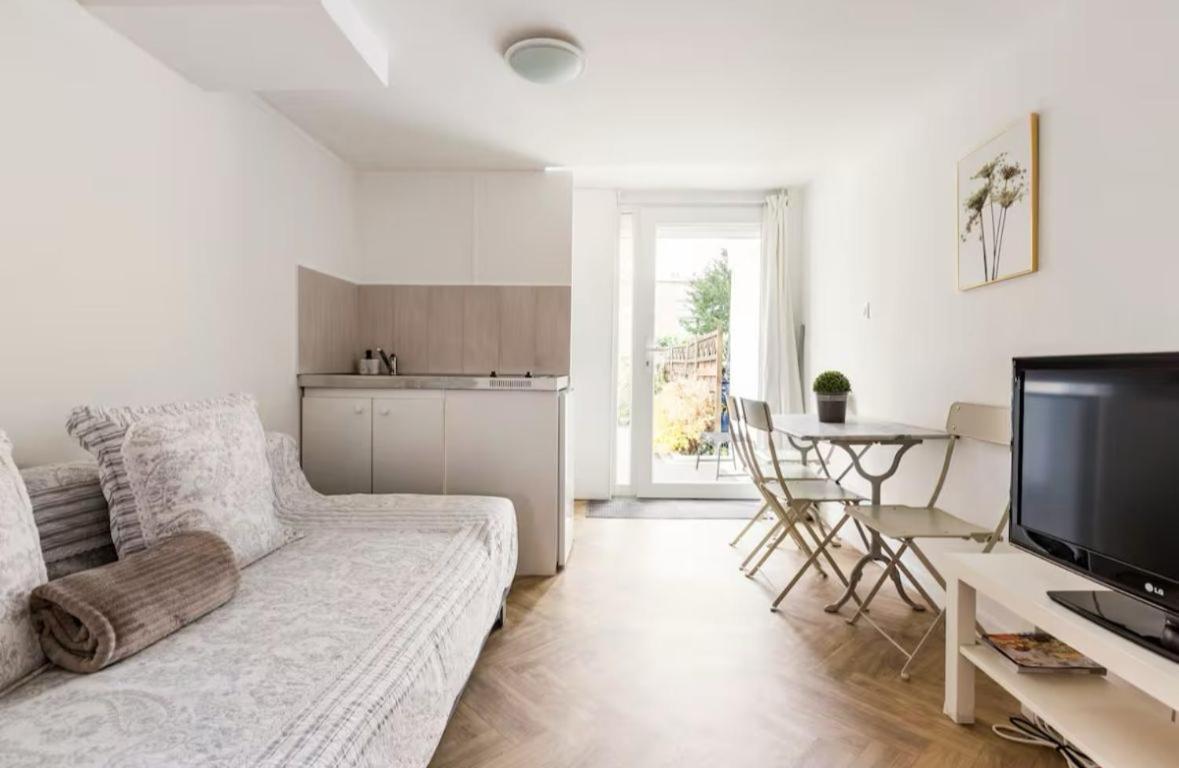Escapade Pres De Lille - Appartement Charmant Avec Terrasse Et Parking Privee 蒙桑巴勒尔 外观 照片
