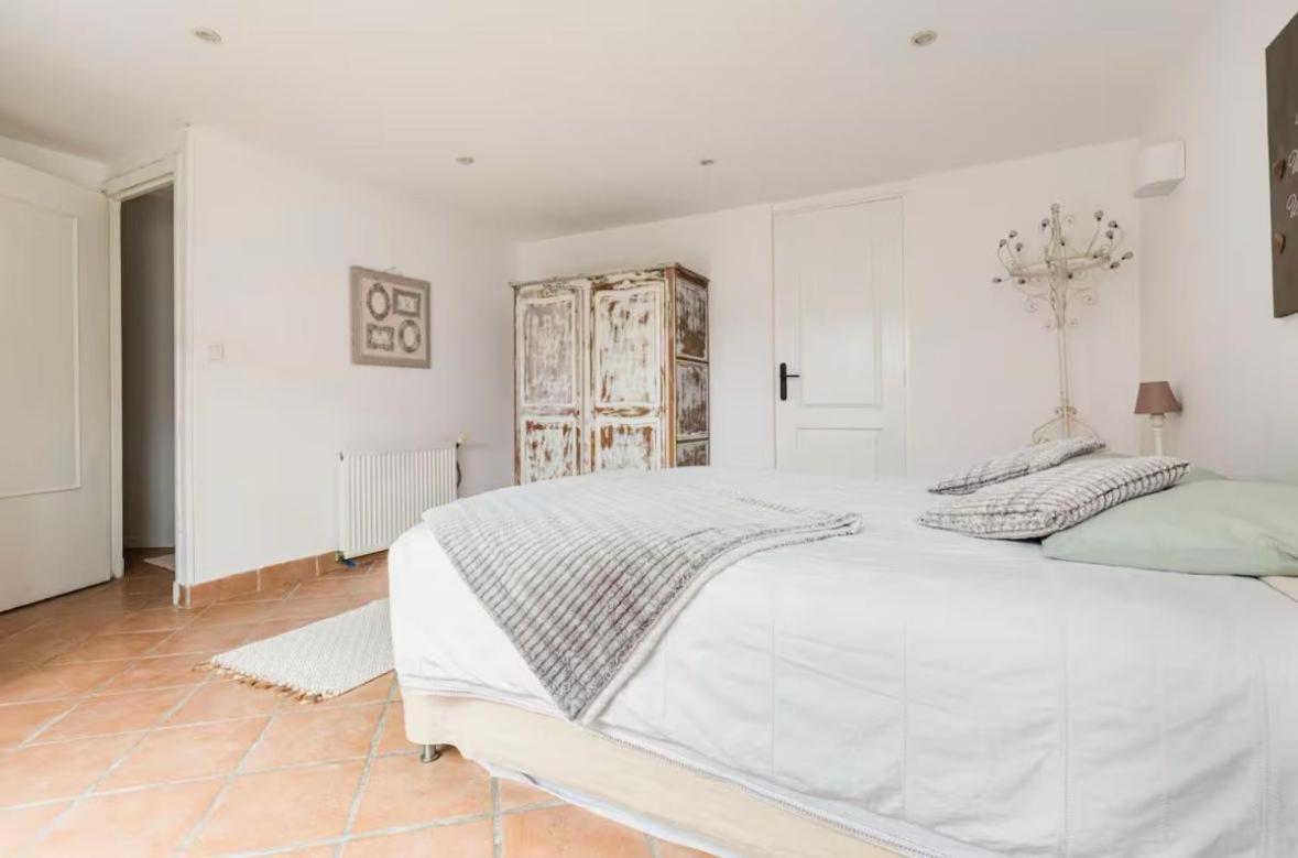Escapade Pres De Lille - Appartement Charmant Avec Terrasse Et Parking Privee 蒙桑巴勒尔 外观 照片