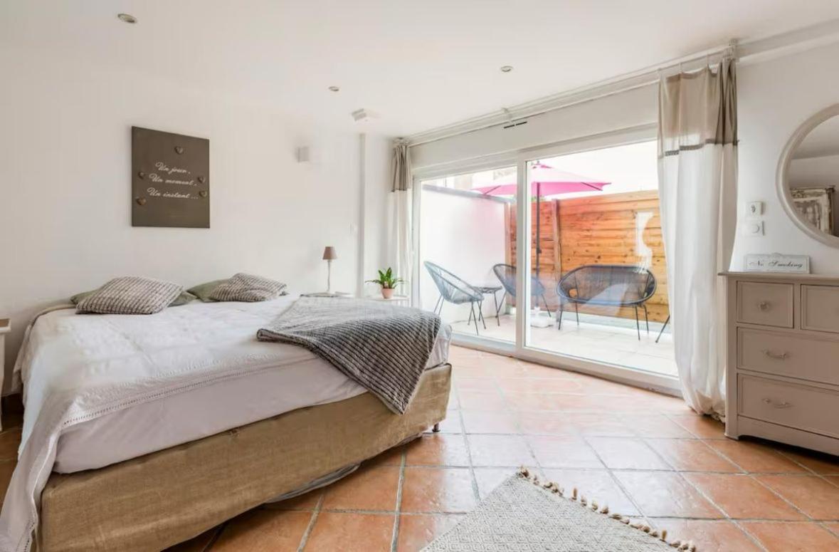 Escapade Pres De Lille - Appartement Charmant Avec Terrasse Et Parking Privee 蒙桑巴勒尔 外观 照片