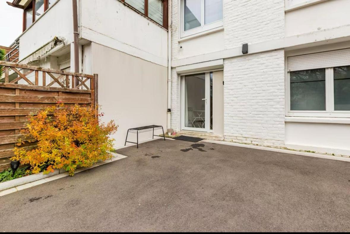 Escapade Pres De Lille - Appartement Charmant Avec Terrasse Et Parking Privee 蒙桑巴勒尔 外观 照片