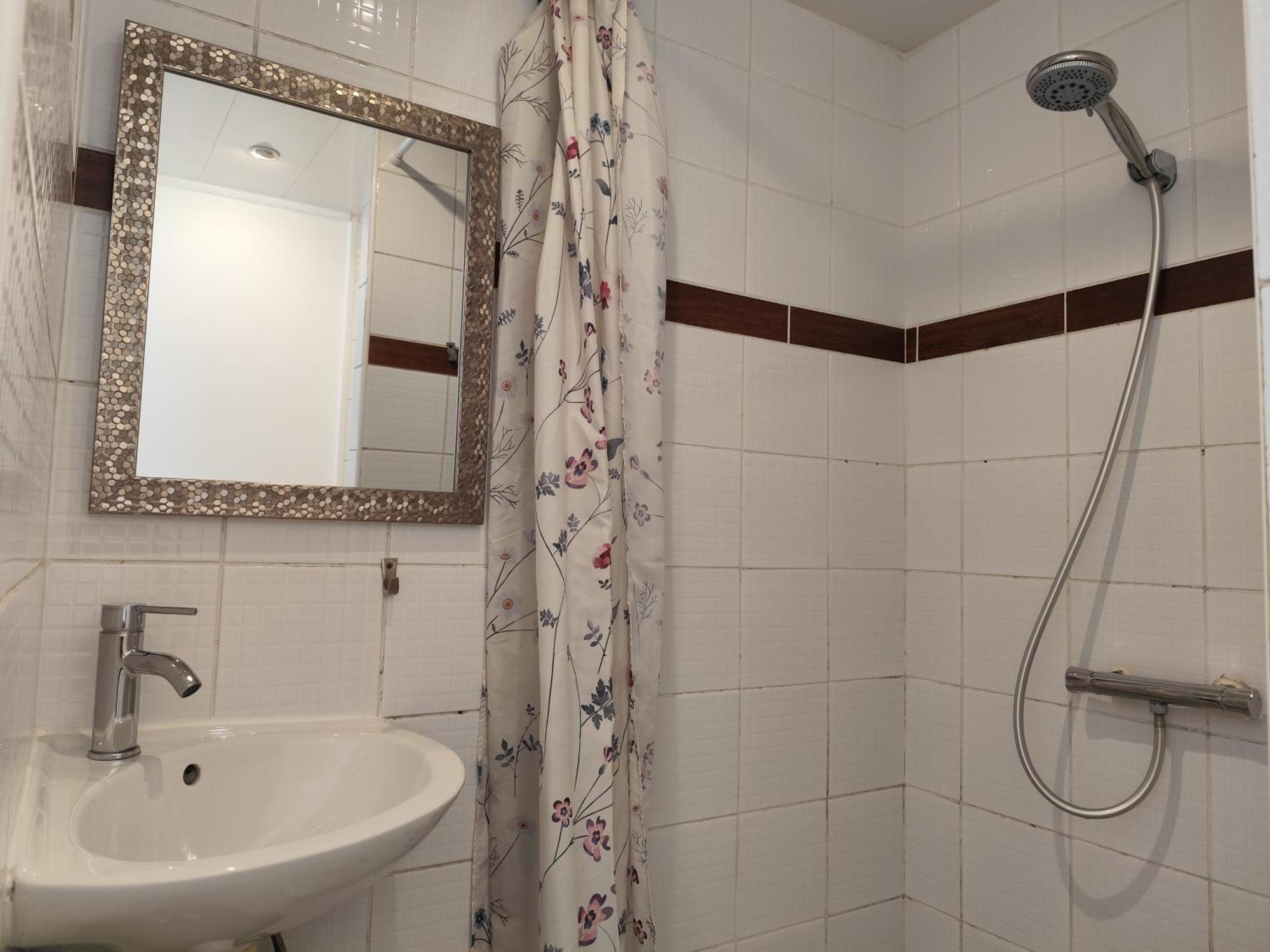 Escapade Pres De Lille - Appartement Charmant Avec Terrasse Et Parking Privee 蒙桑巴勒尔 外观 照片